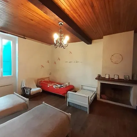 Maison au village du livre Montolieu Extérieur photo